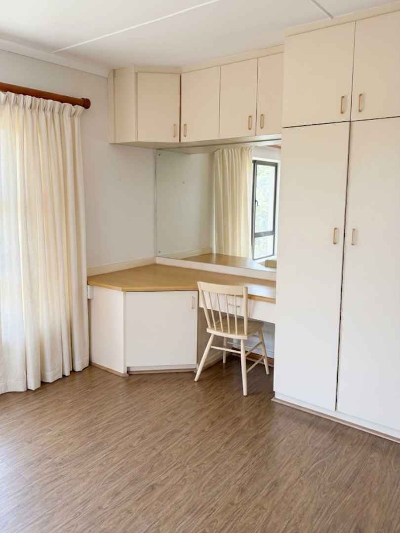 5 Bedroom Property for Sale in Kenton On Sea Eastern Cape